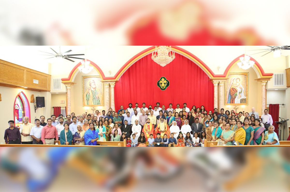 03-Slide-ChurchGroupPic